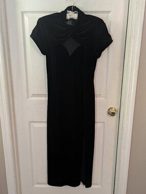 Nightway Collections Black Velvet Dress size 14